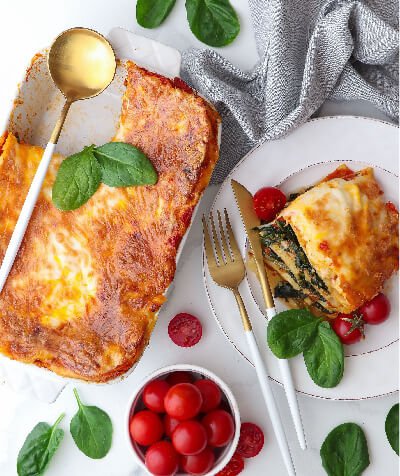 lasaña de vegetales con espinacas y bechamel